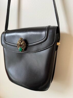 VINTAGE Bally leather purse cross body with vintage brooch added